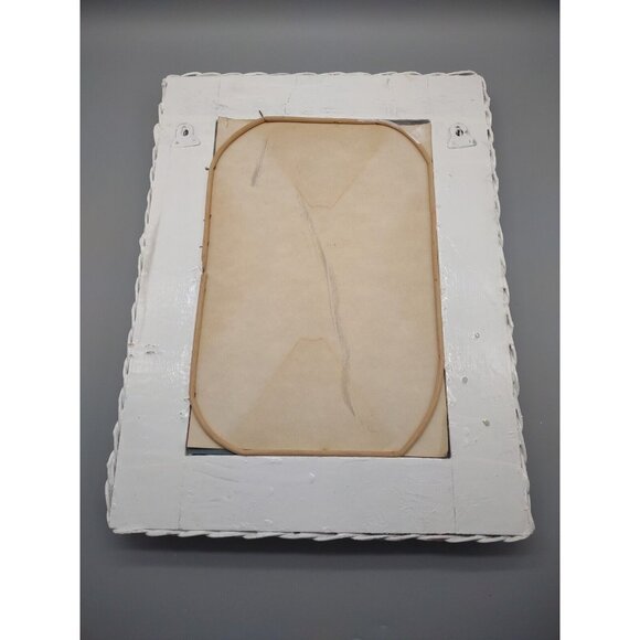 Vintage 1970s White Wicker Wall Mirror Cottage Retro, Rectangular 16" x 12" - Picture 5 of 14